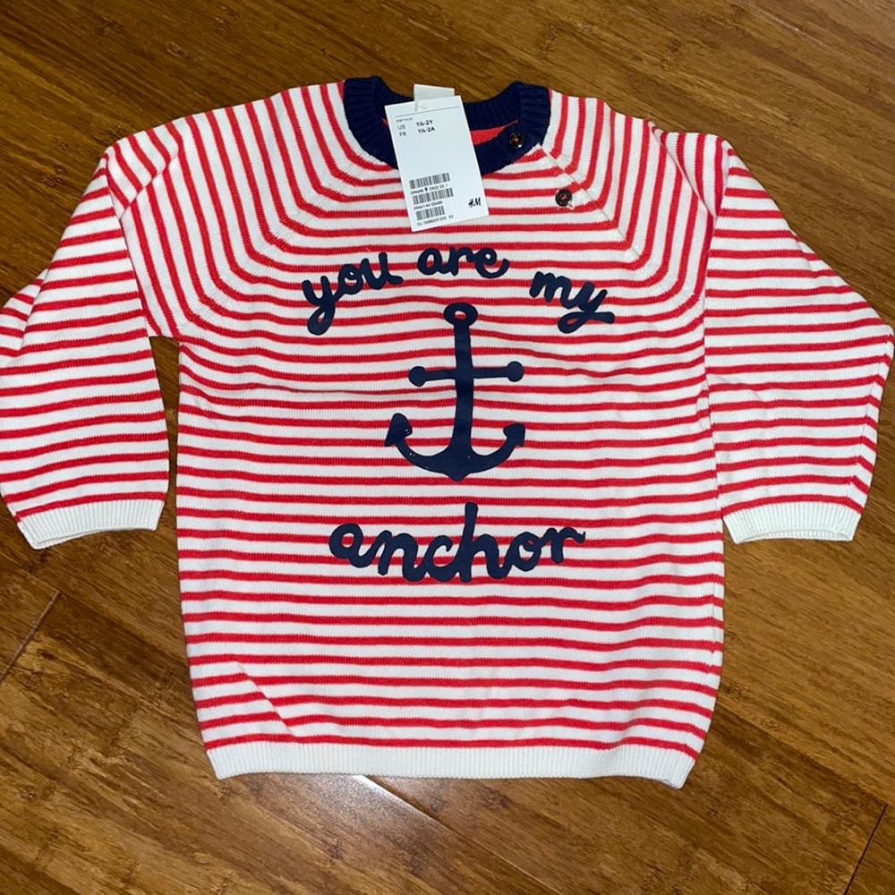 H & M sweater